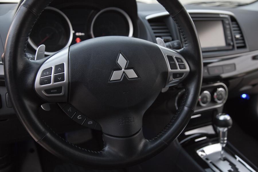  Mitsubishi Lancer GT Touring 2012 года  (фото 7 из 23)